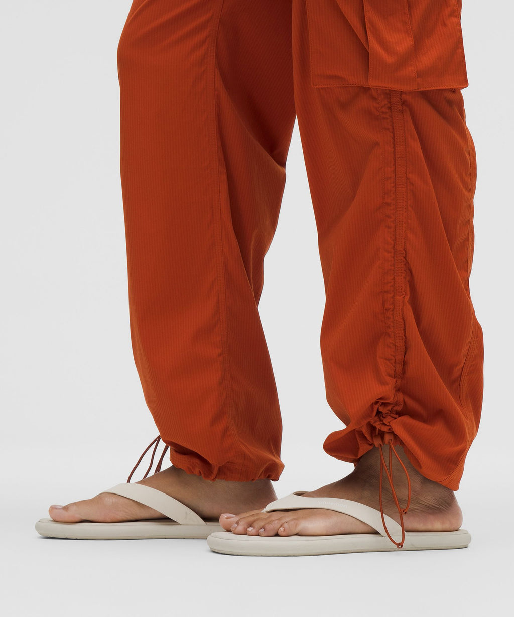 Dance Studio Relaxed-Fit Mid-Rise Cargo Pant