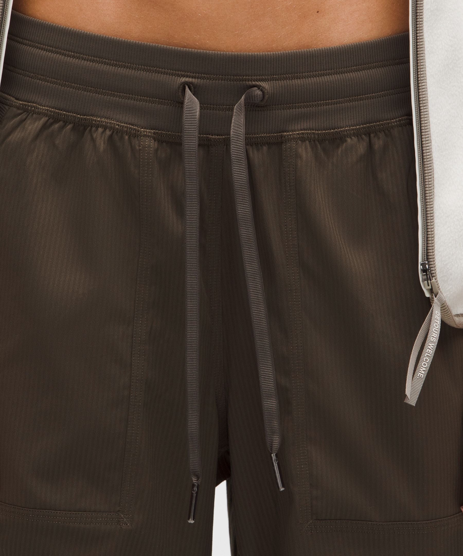 Dance Studio Relaxed-Fit Mid-Rise Cargo Pant