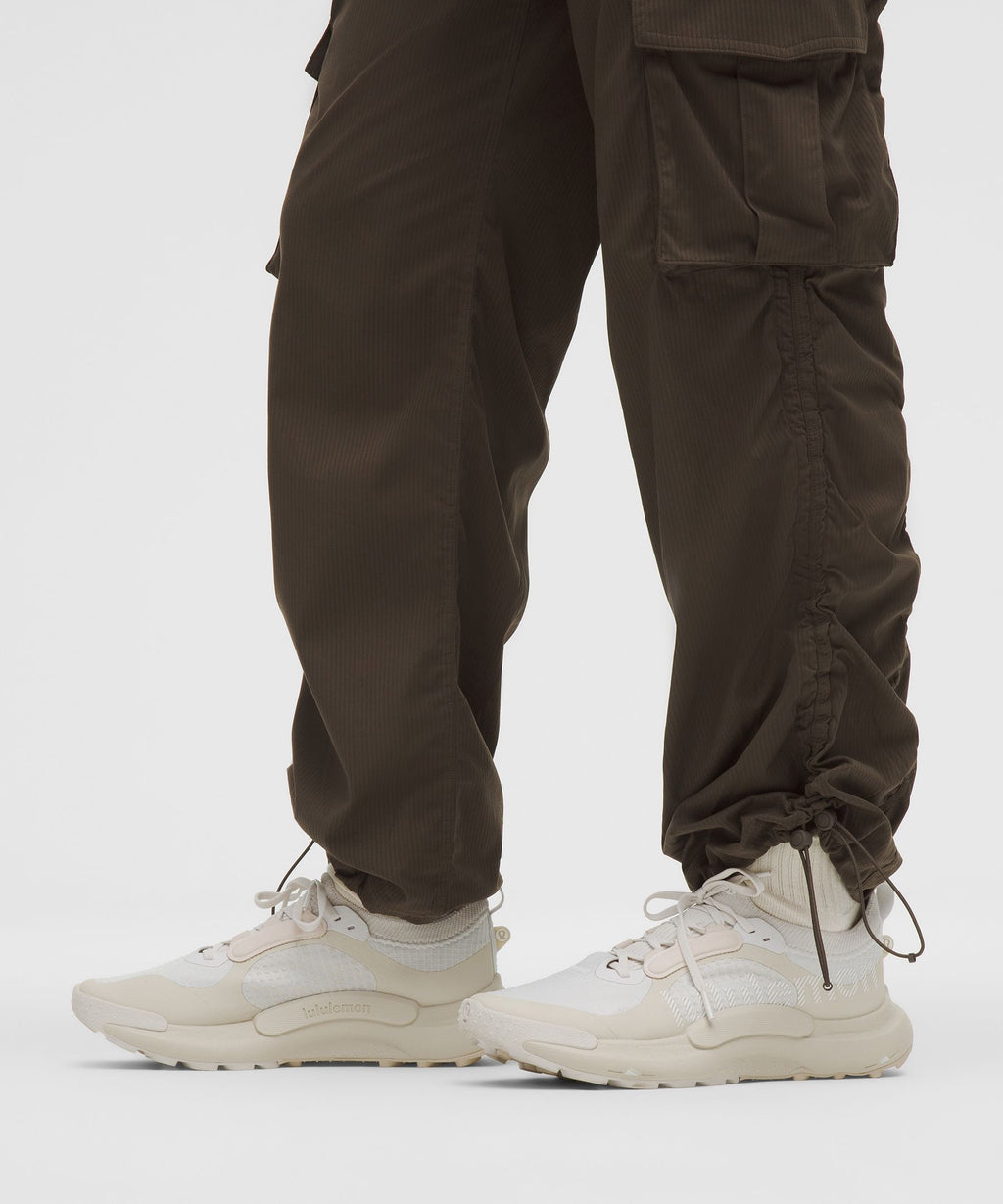 Dance Studio Relaxed-Fit Mid-Rise Cargo Pant
