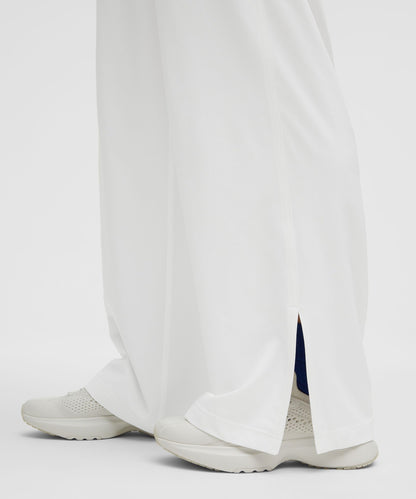 Court Rival Wide-Leg Track Pant *Regular