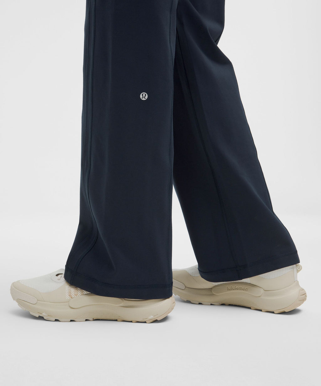 Define Mid-Rise Track Pant *Luon