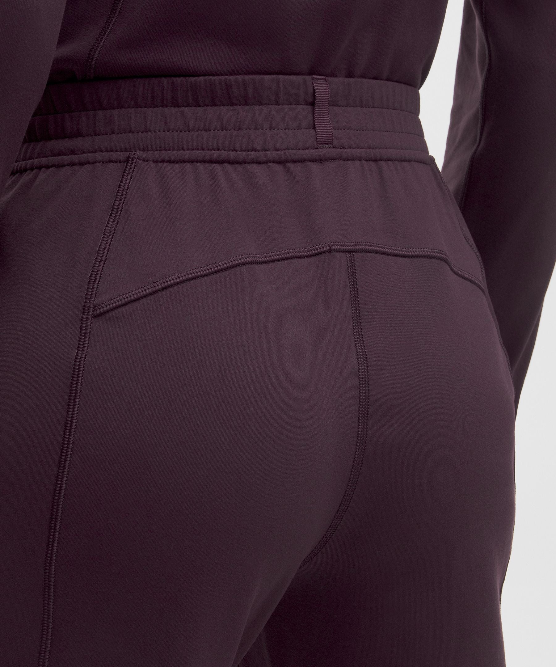 Define Mid-Rise Track Pant *Luon