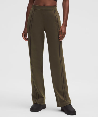 Define Mid-Rise Track Pant *Luon