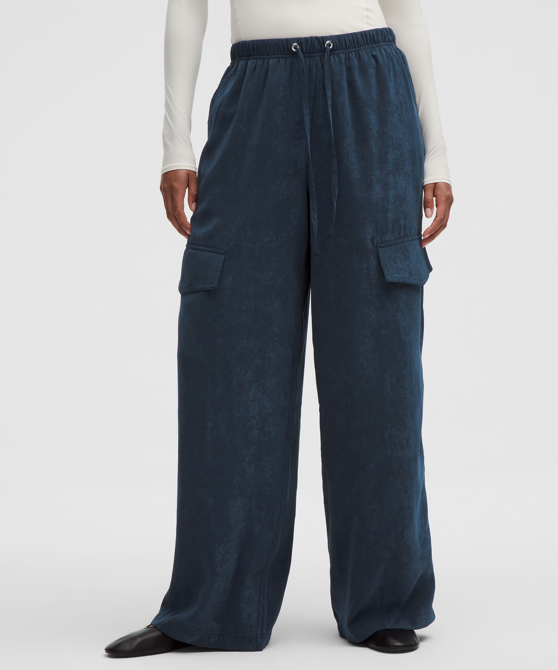 Matte Satin Relaxed-Fit Mid-Rise Cargo Pant