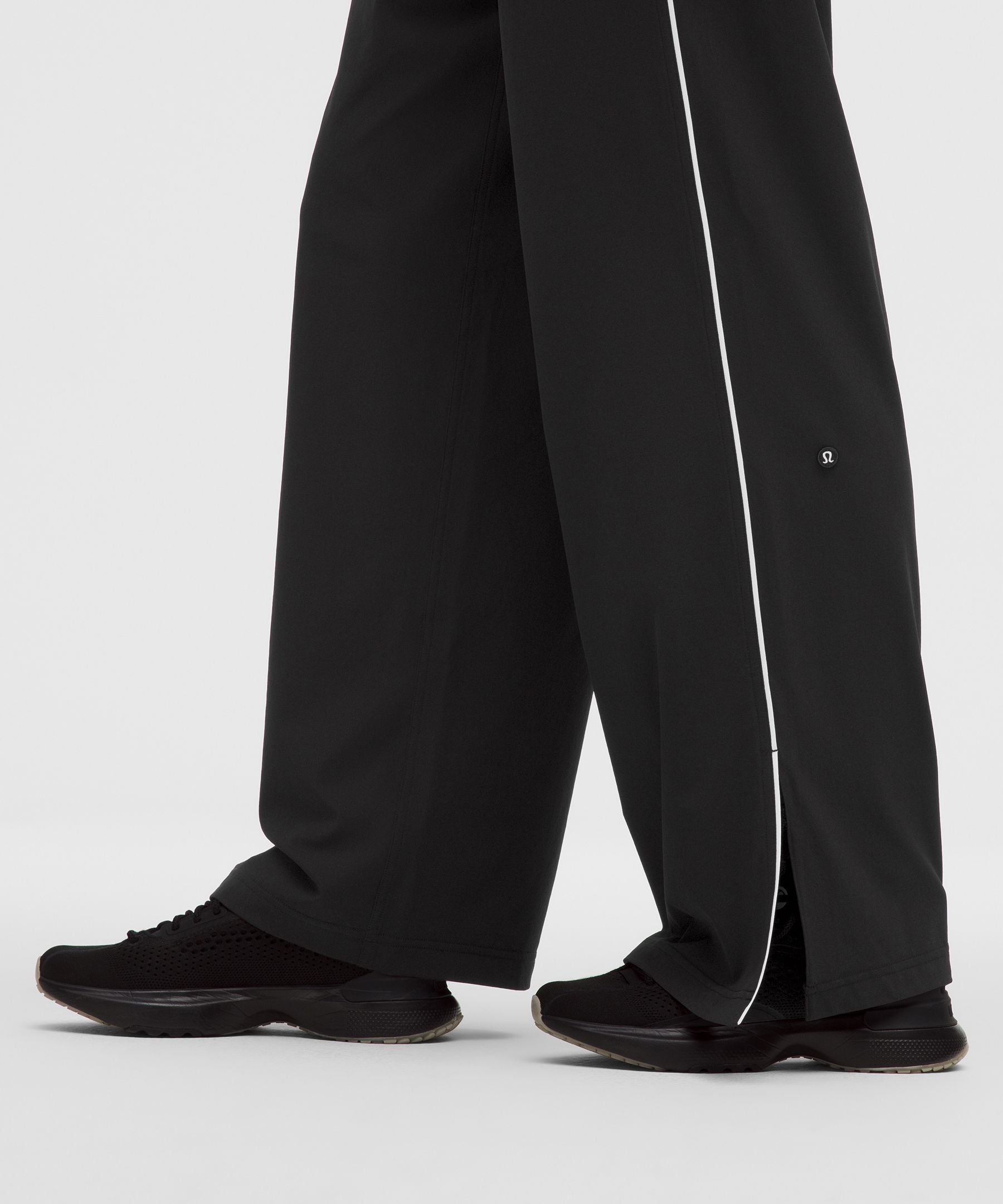 Court Rival Wide-Leg Tennis Track Pant *Regular