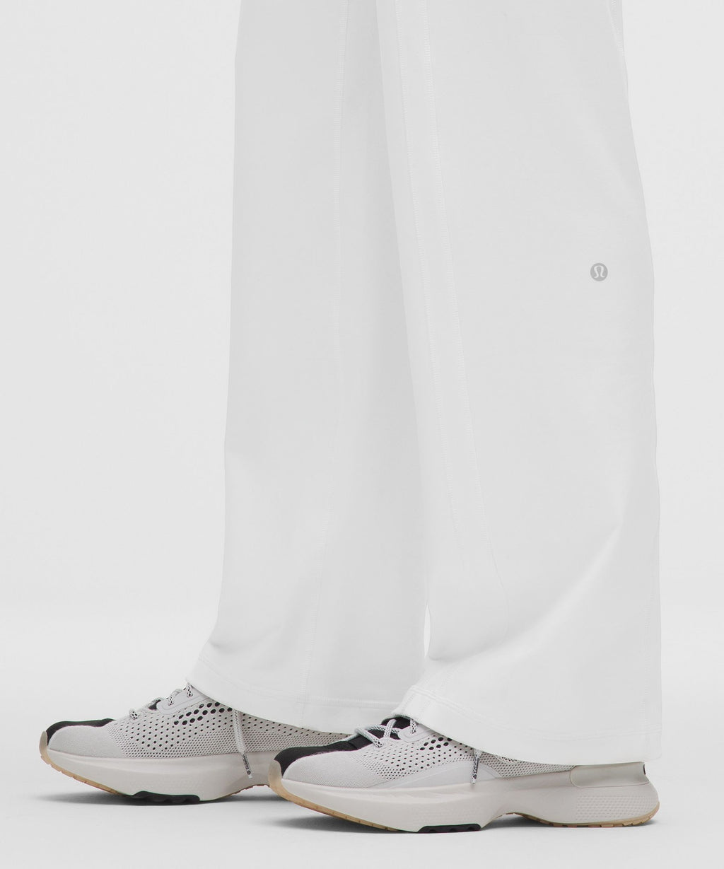 Define Mid-Rise Track Pant *Luon