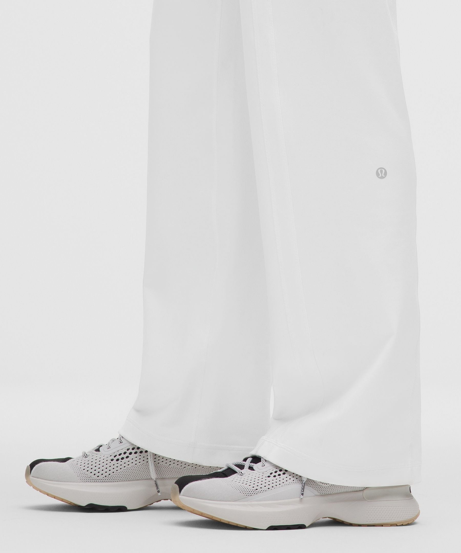 Define Mid-Rise Track Pant *Luon