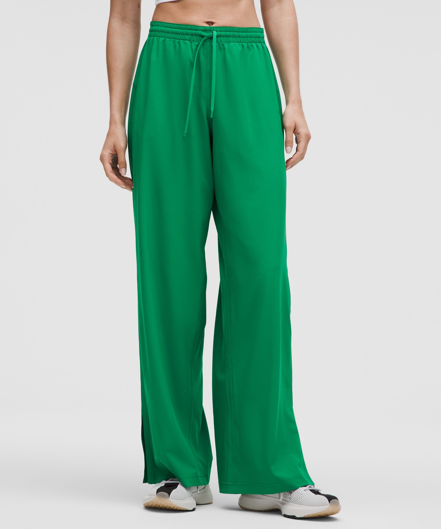 Court Rival Wide-Leg Track Pant *Regular