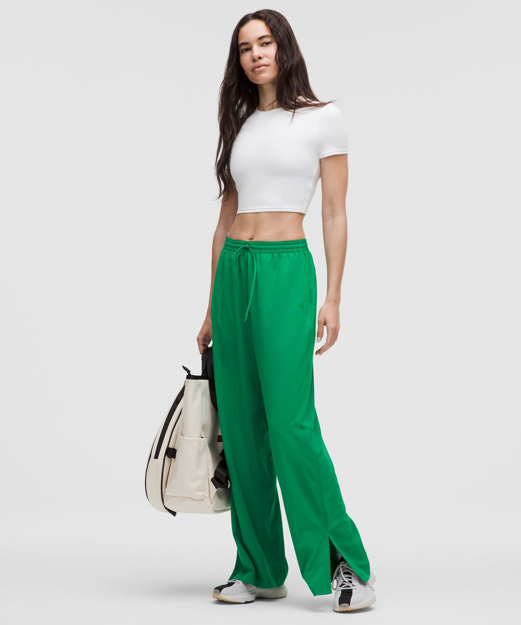 Court Rival Wide-Leg Track Pant *Regular