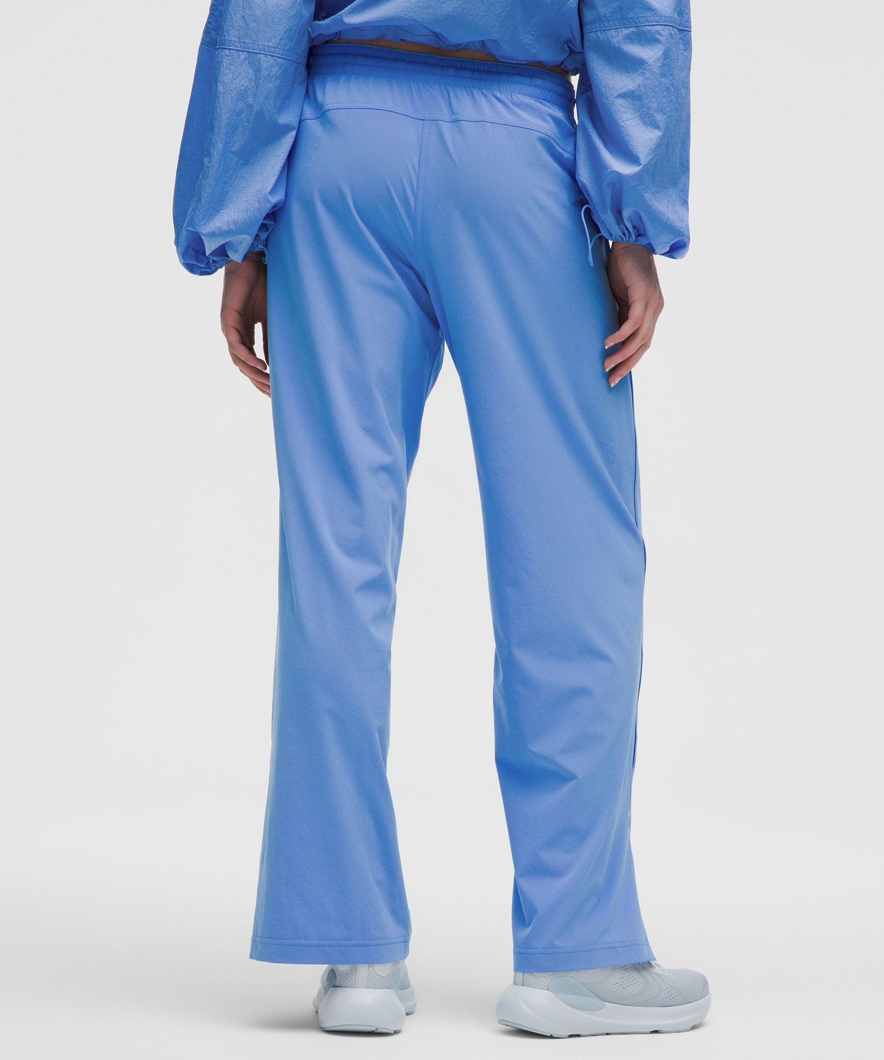 Court Rival Wide-Leg Track Pant *Regular