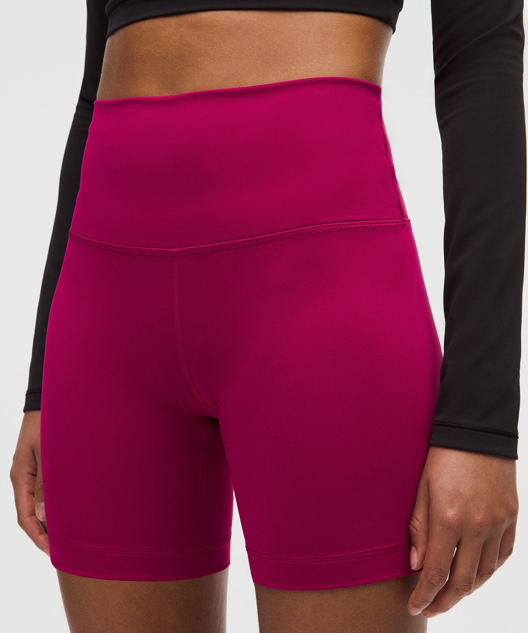 Wunder Train High-Rise Short 6"