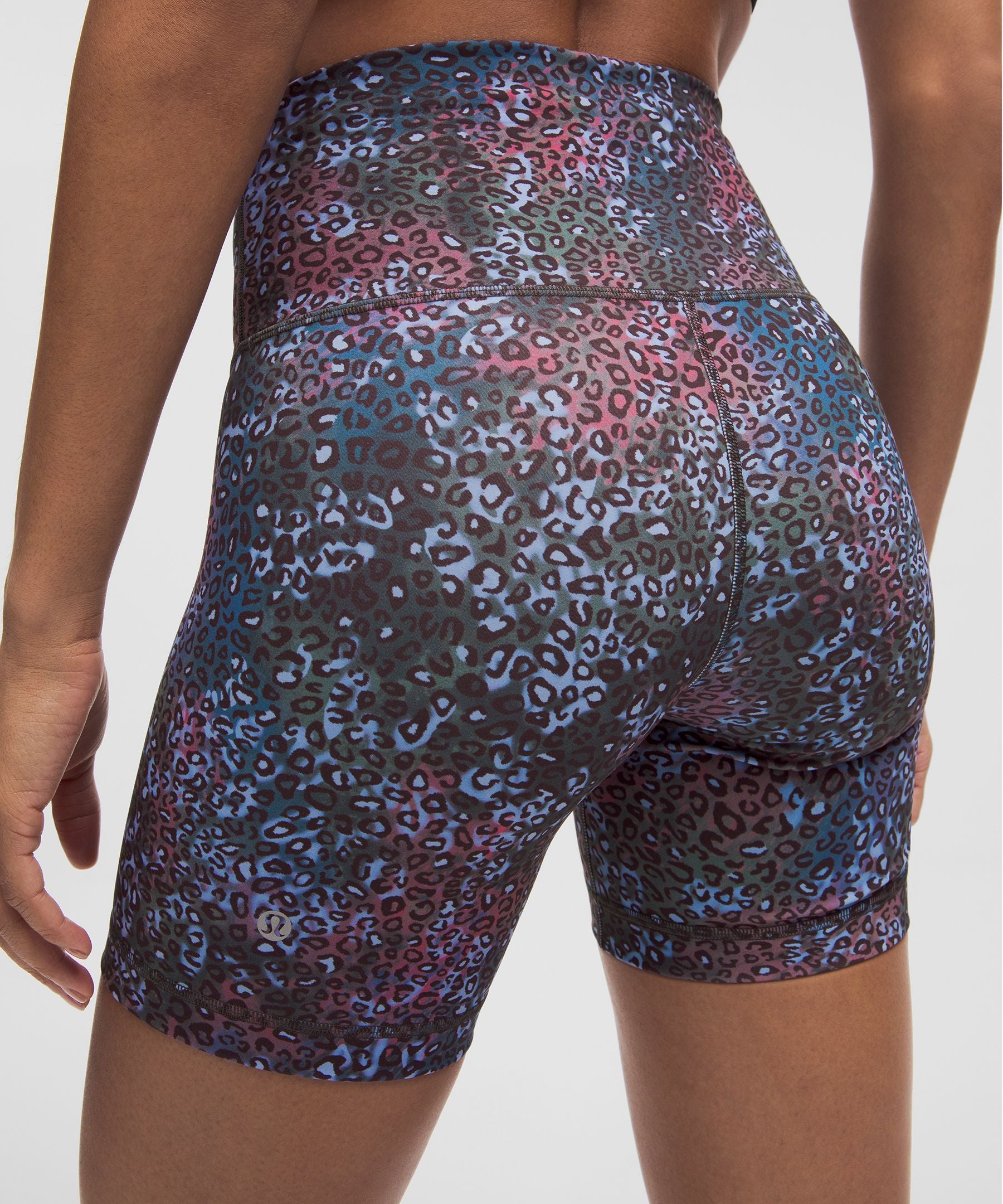 Wunder Train High-Rise Short 6"