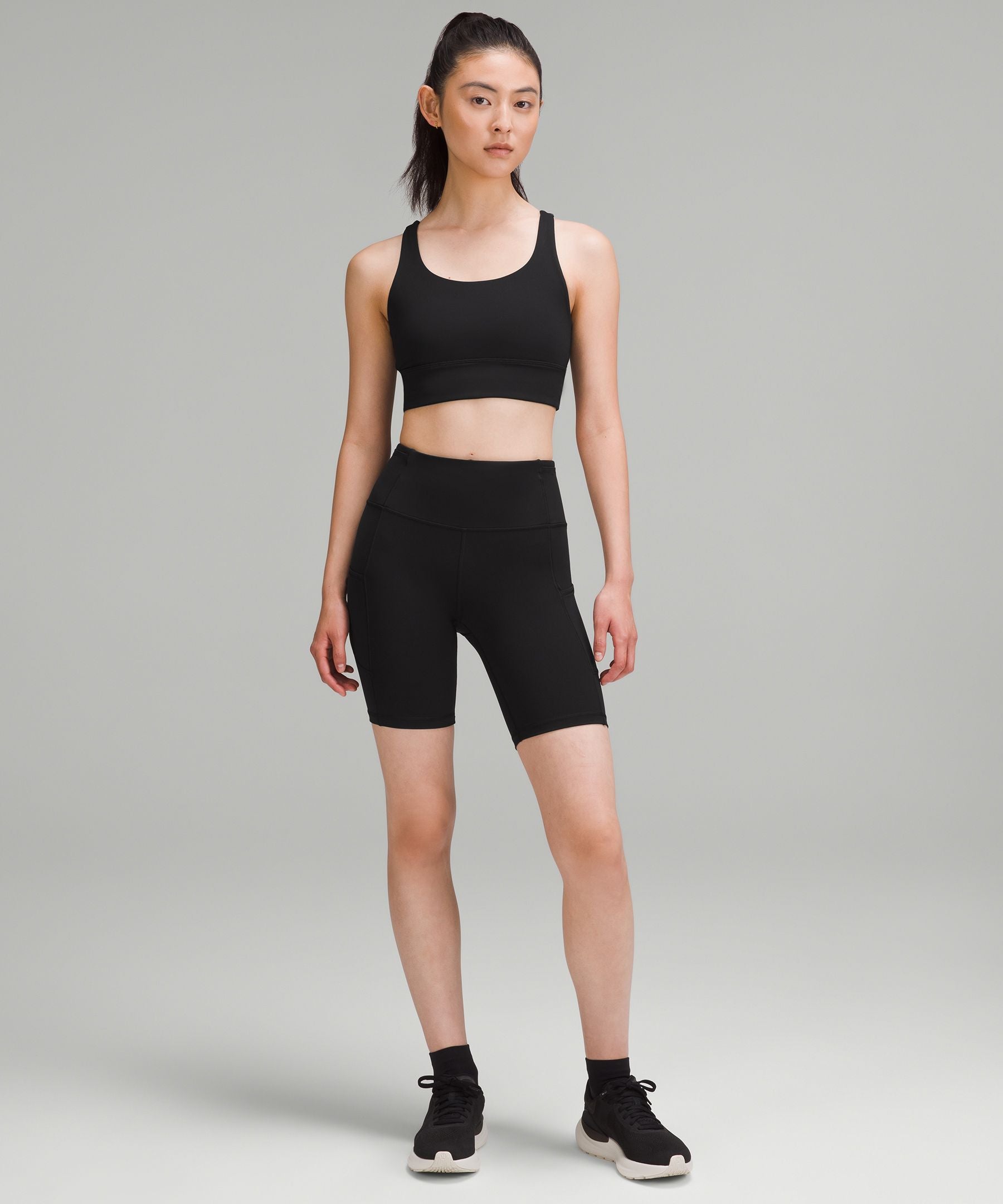 Fast and Free High-Rise Short 8" *7 Pocket