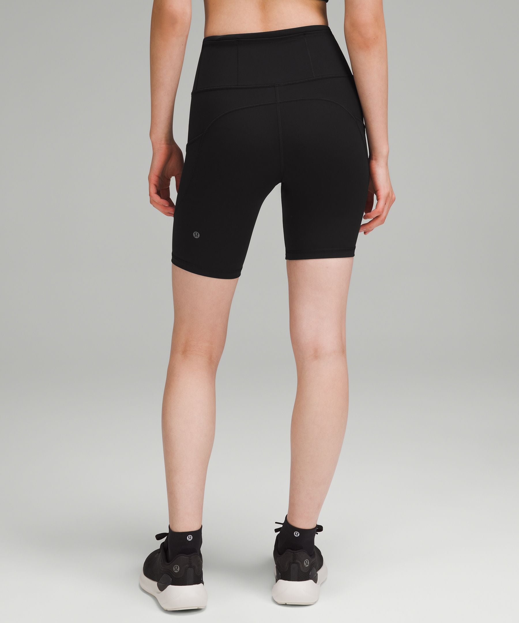 Fast and Free High-Rise Short 8" *7 Pocket