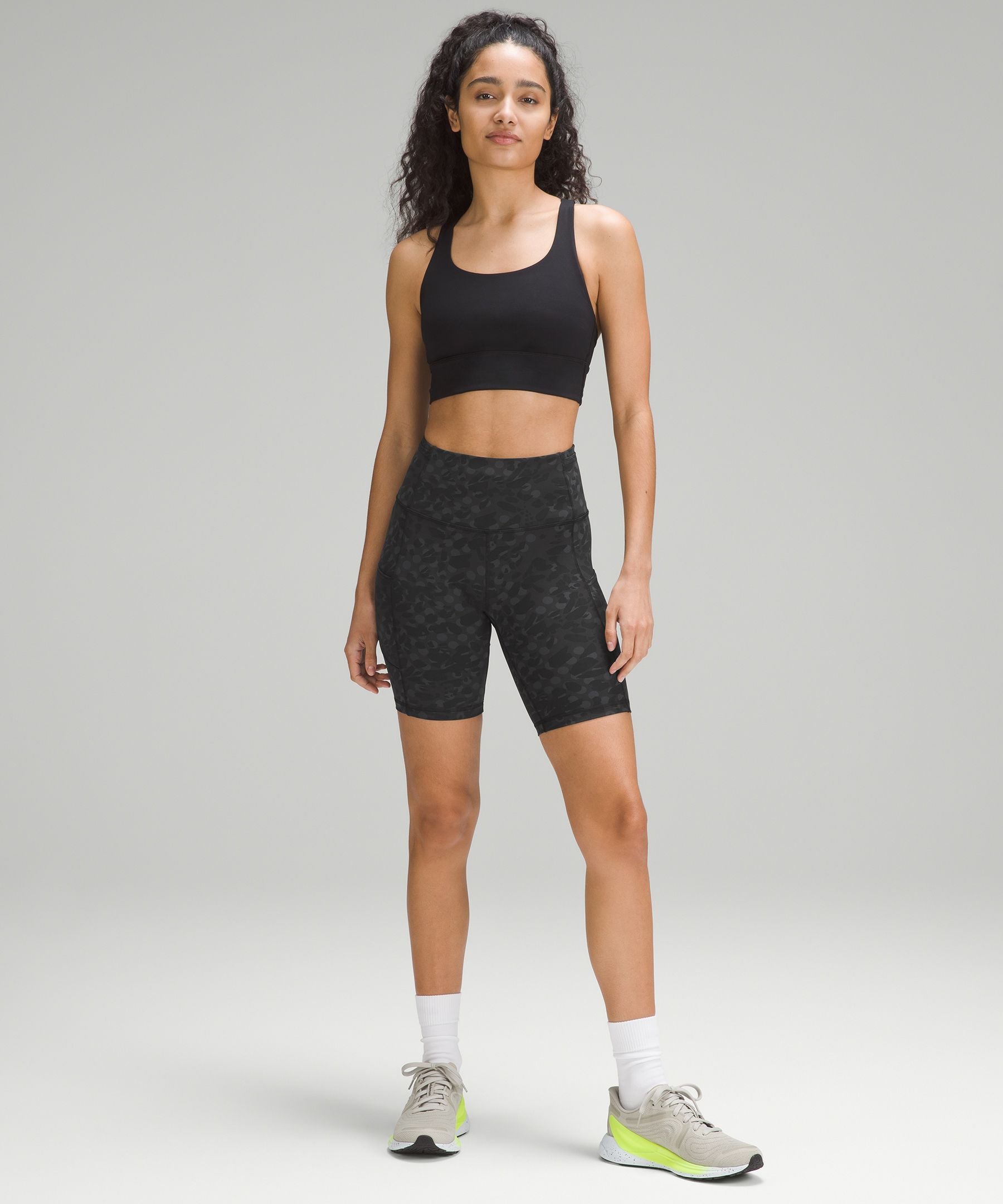Fast and Free High-Rise Short 8" *7 Pocket