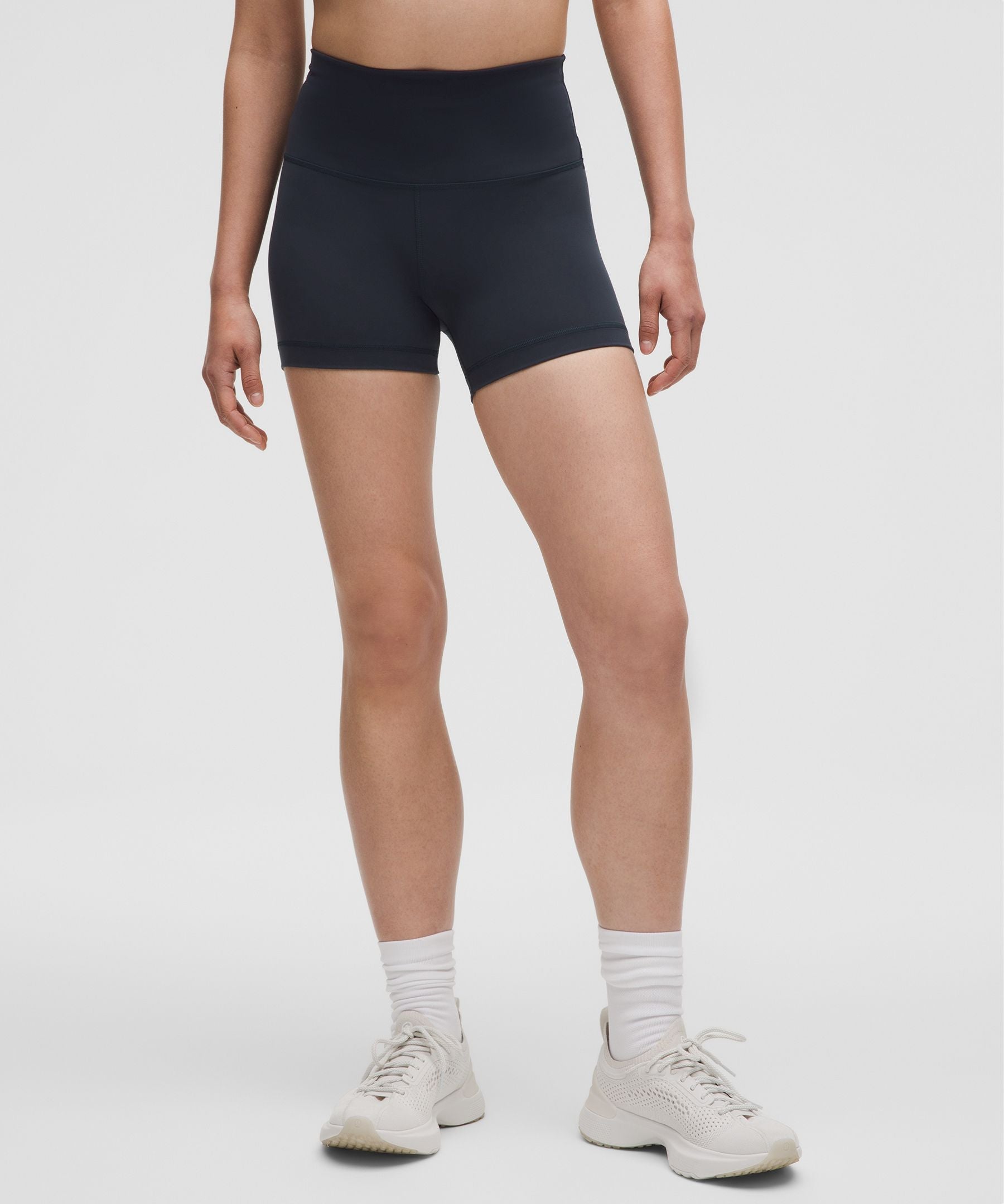 Wunder Train High-Rise Short 4"