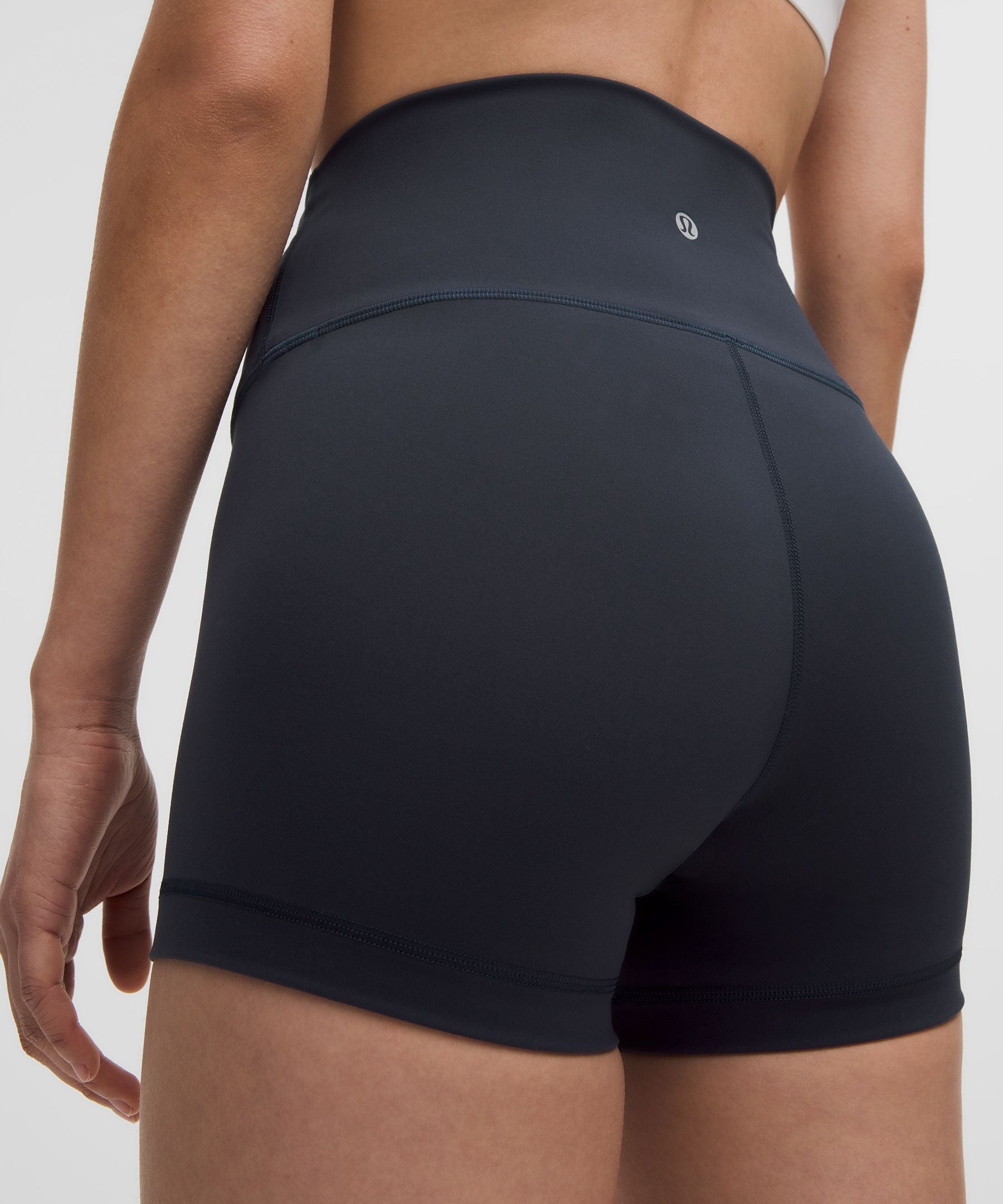 Wunder Train High-Rise Short 4"