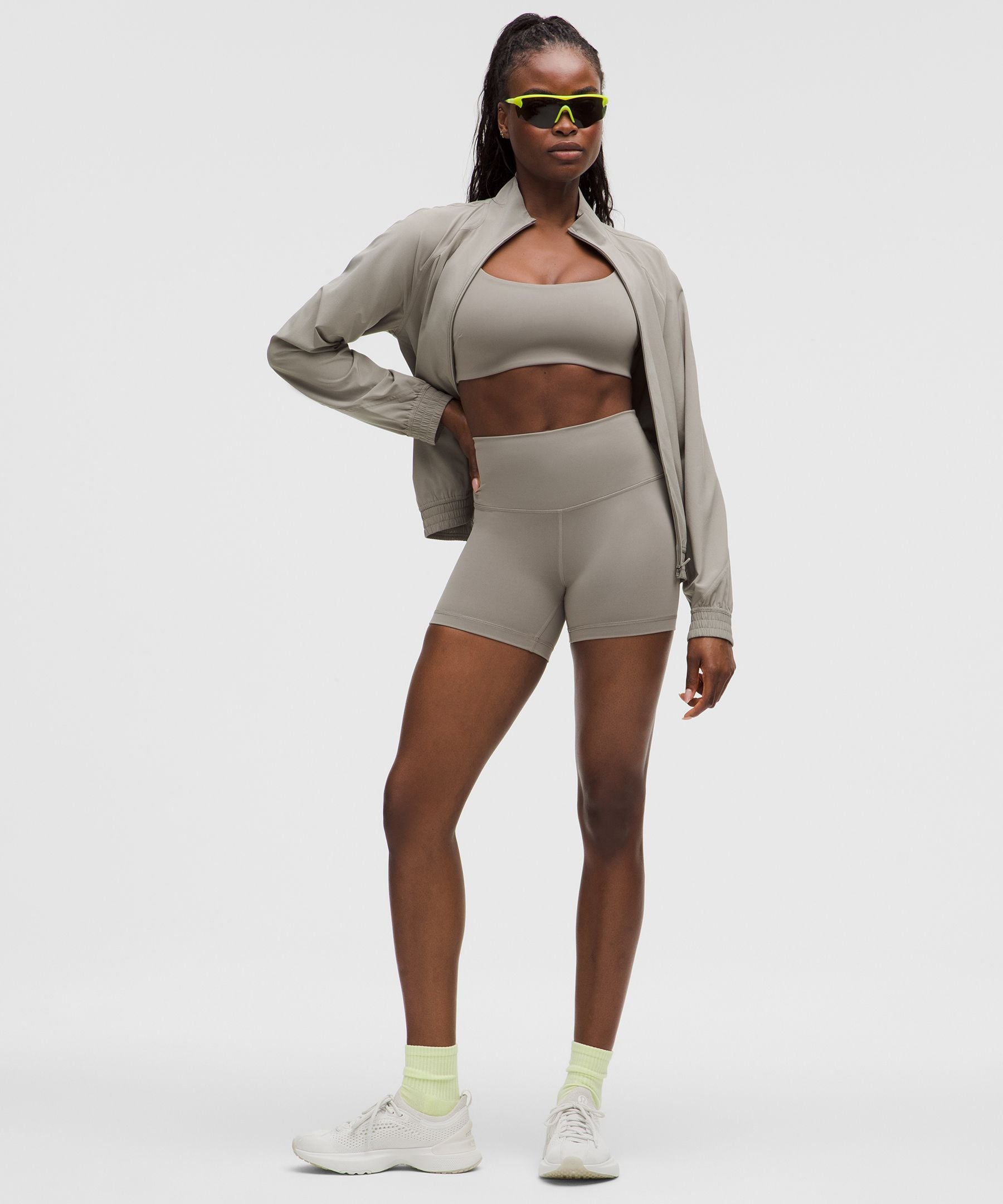 Wunder Train High-Rise Short 4"