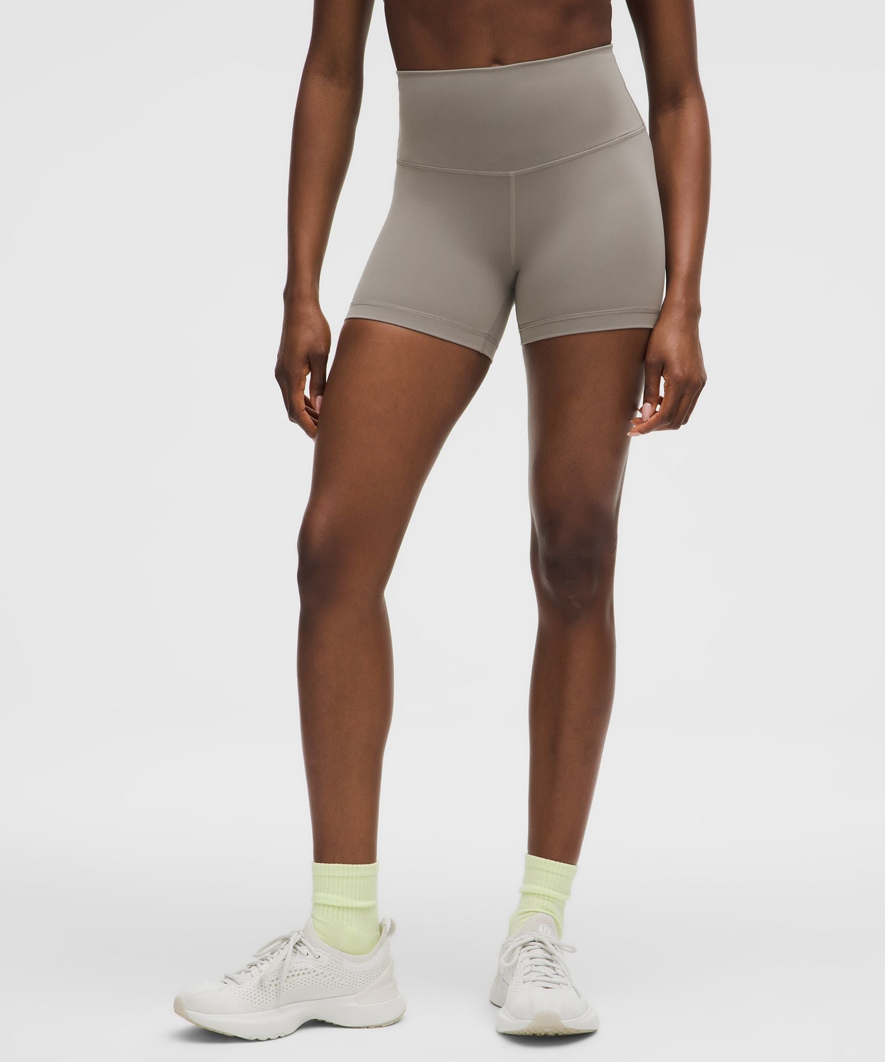 Wunder Train High-Rise Short 4"