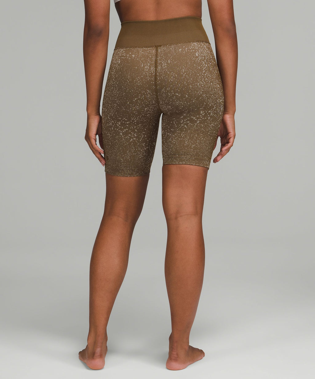 Ebb to Street High-Rise Short 8"