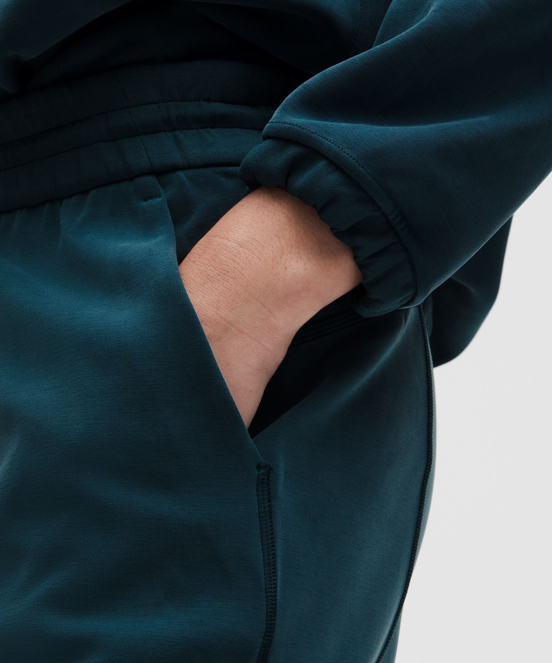 Softstreme High-Rise Short 4"