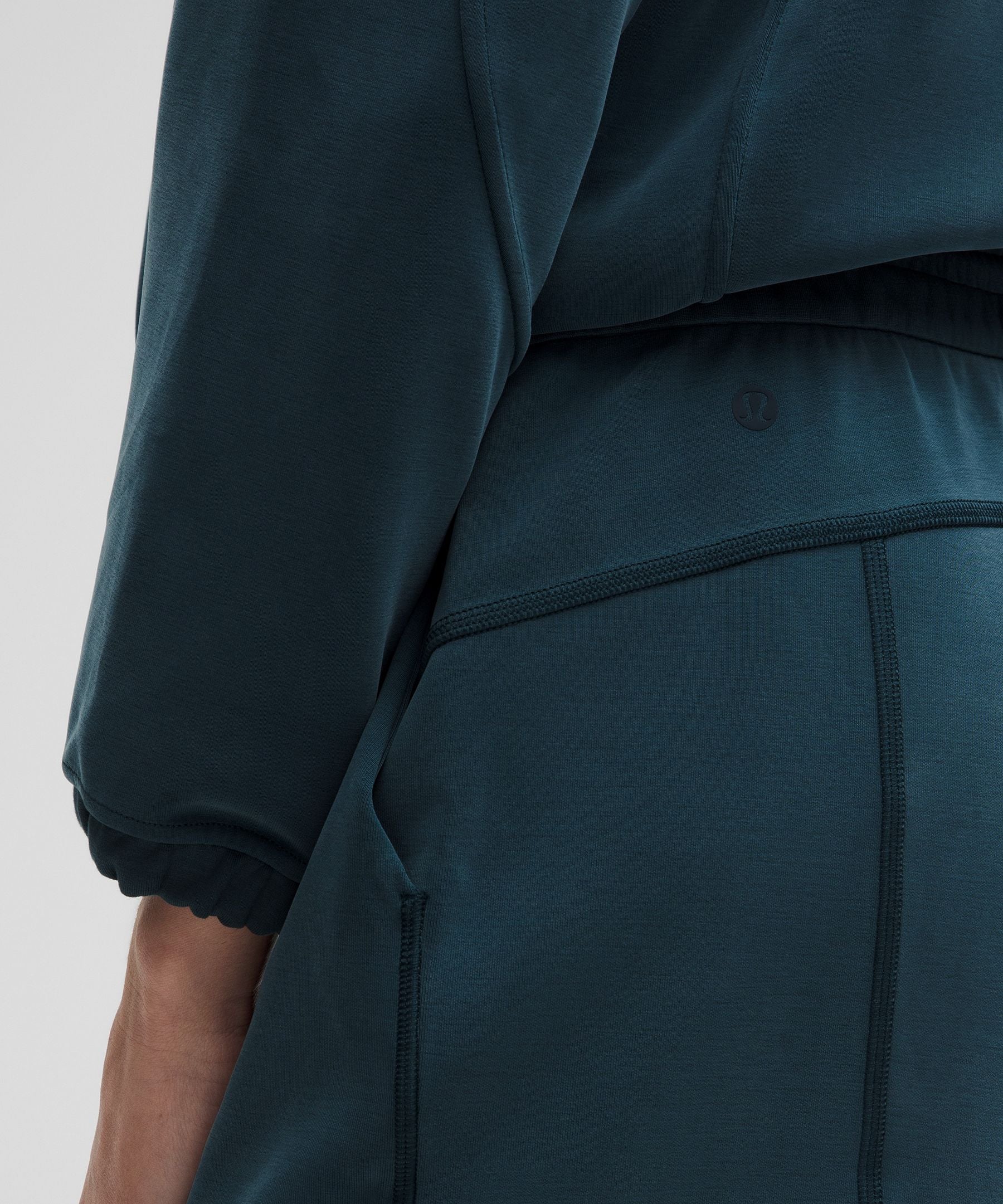 Softstreme High-Rise Short 4"