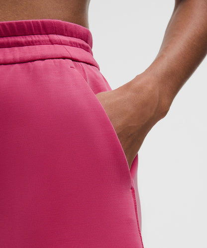 Softstreme High-Rise Short 4"