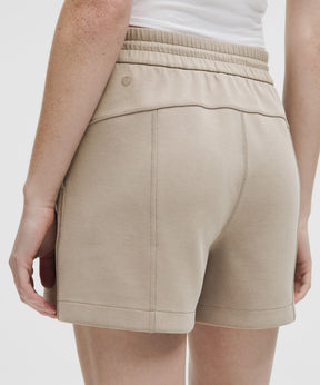 Softstreme High-Rise Short 4"