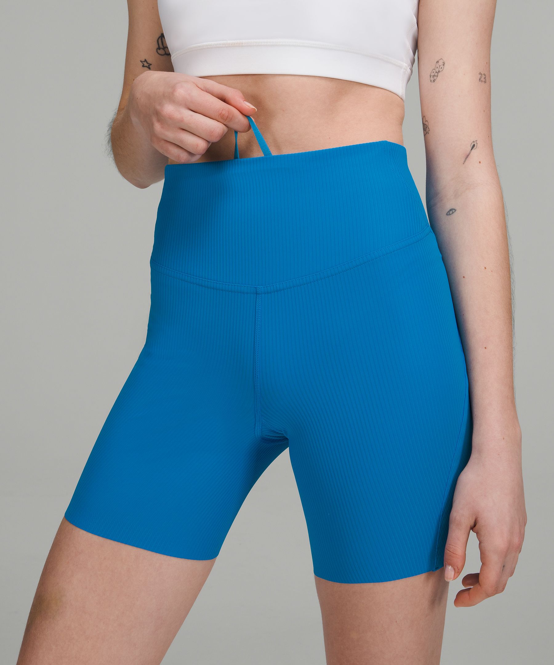 Base Pace High-Rise Ribbed Short 6"