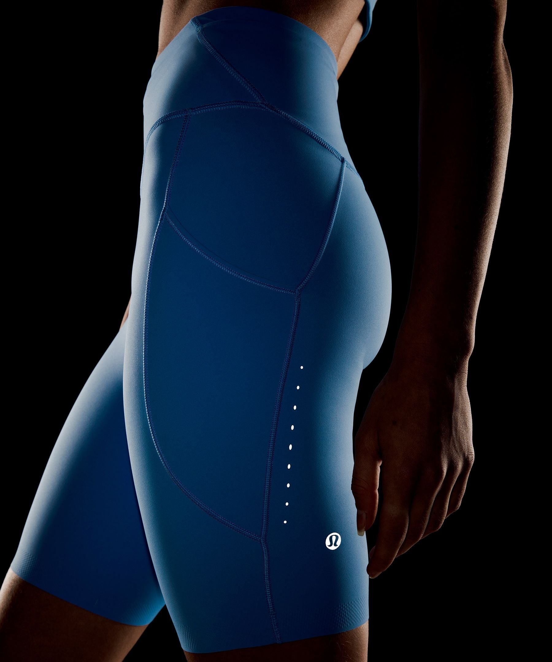 Fast and Free High-Rise Short 8" *5 Pocket