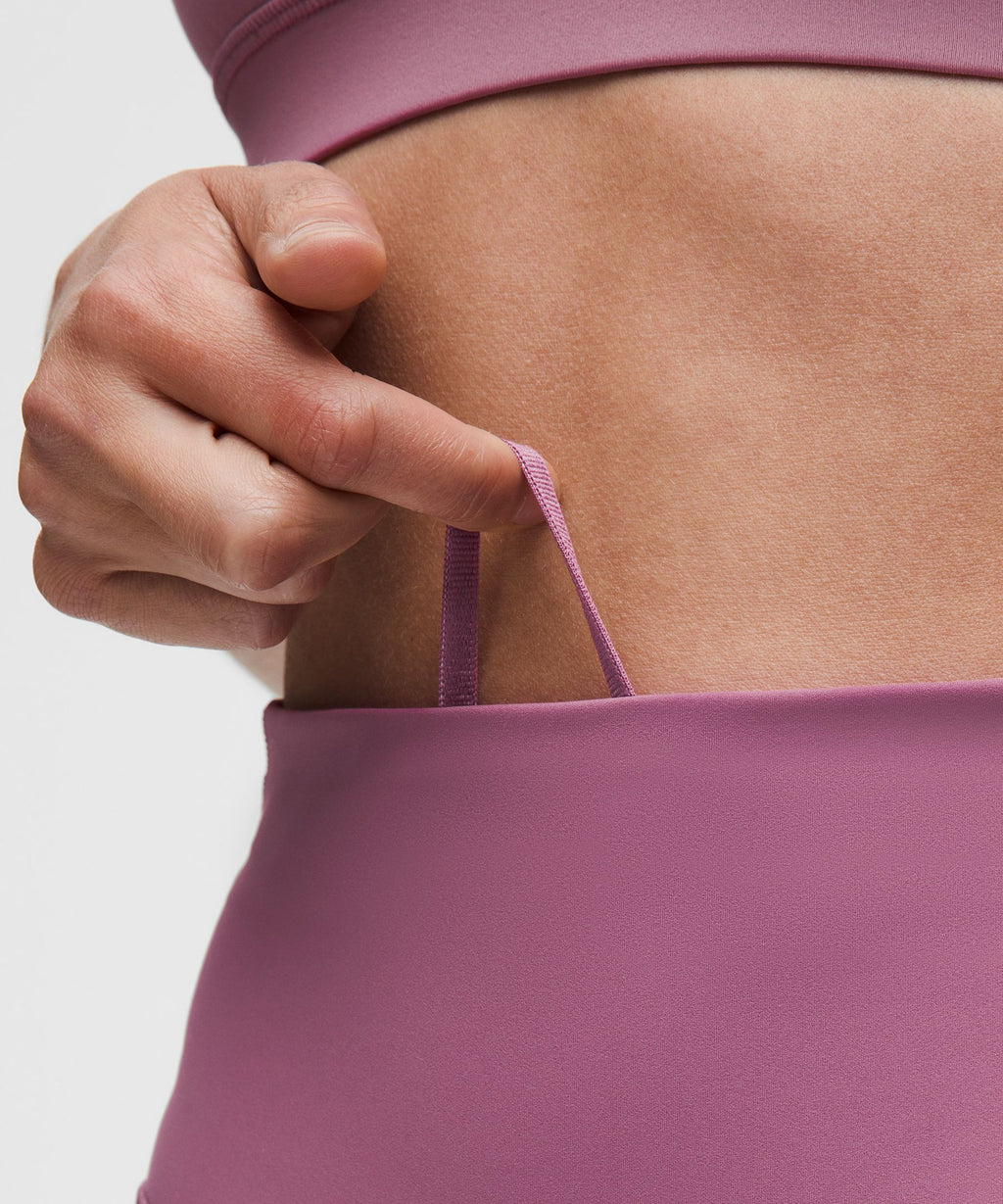 Fast and Free High-Rise Short 8" *5 Pocket