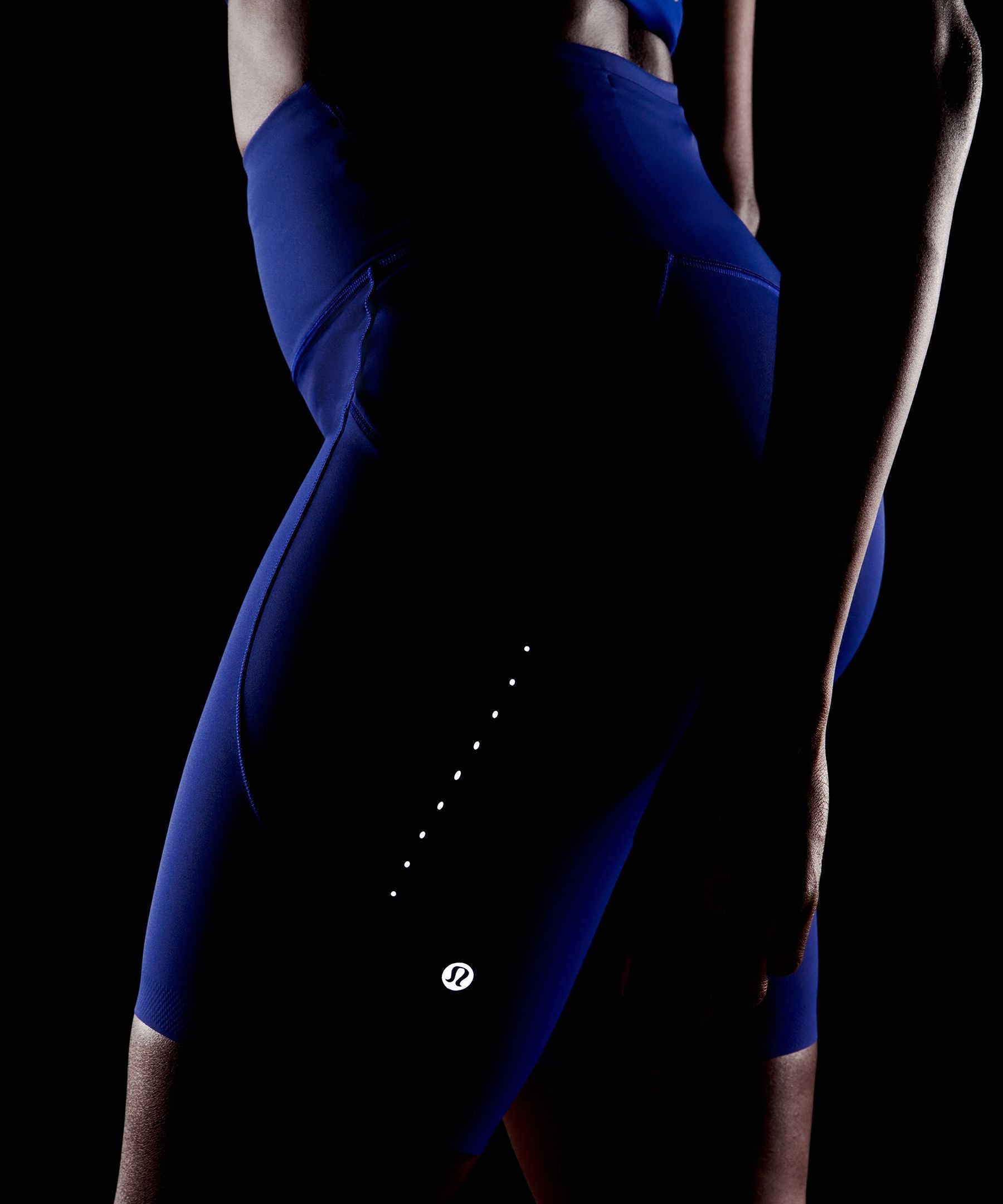 Fast and Free High-Rise Short 8" *5 Pocket