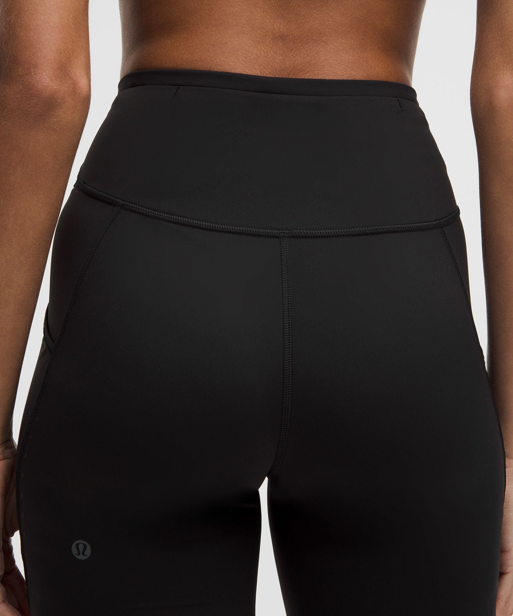 Fast and Free High-Rise Short 6" *5 Pocket