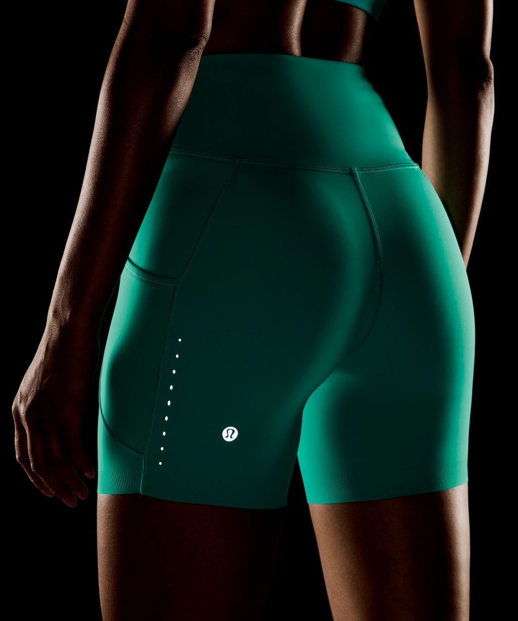 Fast and Free High-Rise Short 6" *5 Pocket