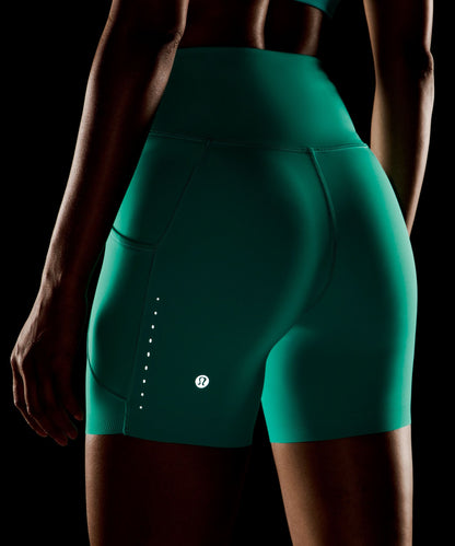 Fast and Free High-Rise Short 6" *5 Pocket