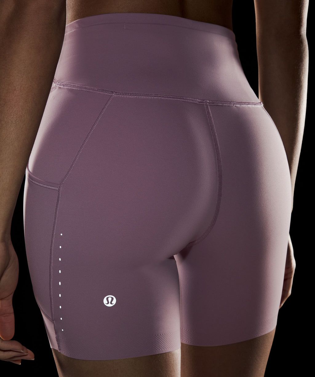 Fast and Free High-Rise Short 6" *5 Pocket