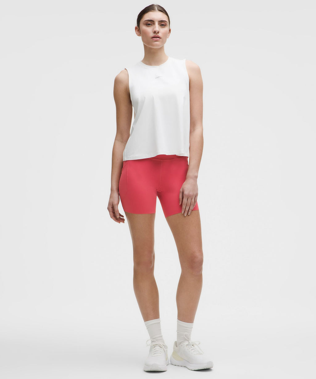 Fast and Free High-Rise Short 6" *5 Pocket