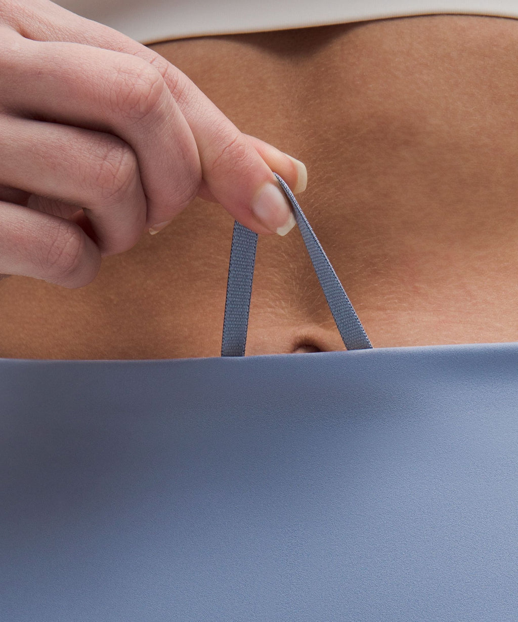 Fast and Free High-Rise Short 6" *5 Pocket