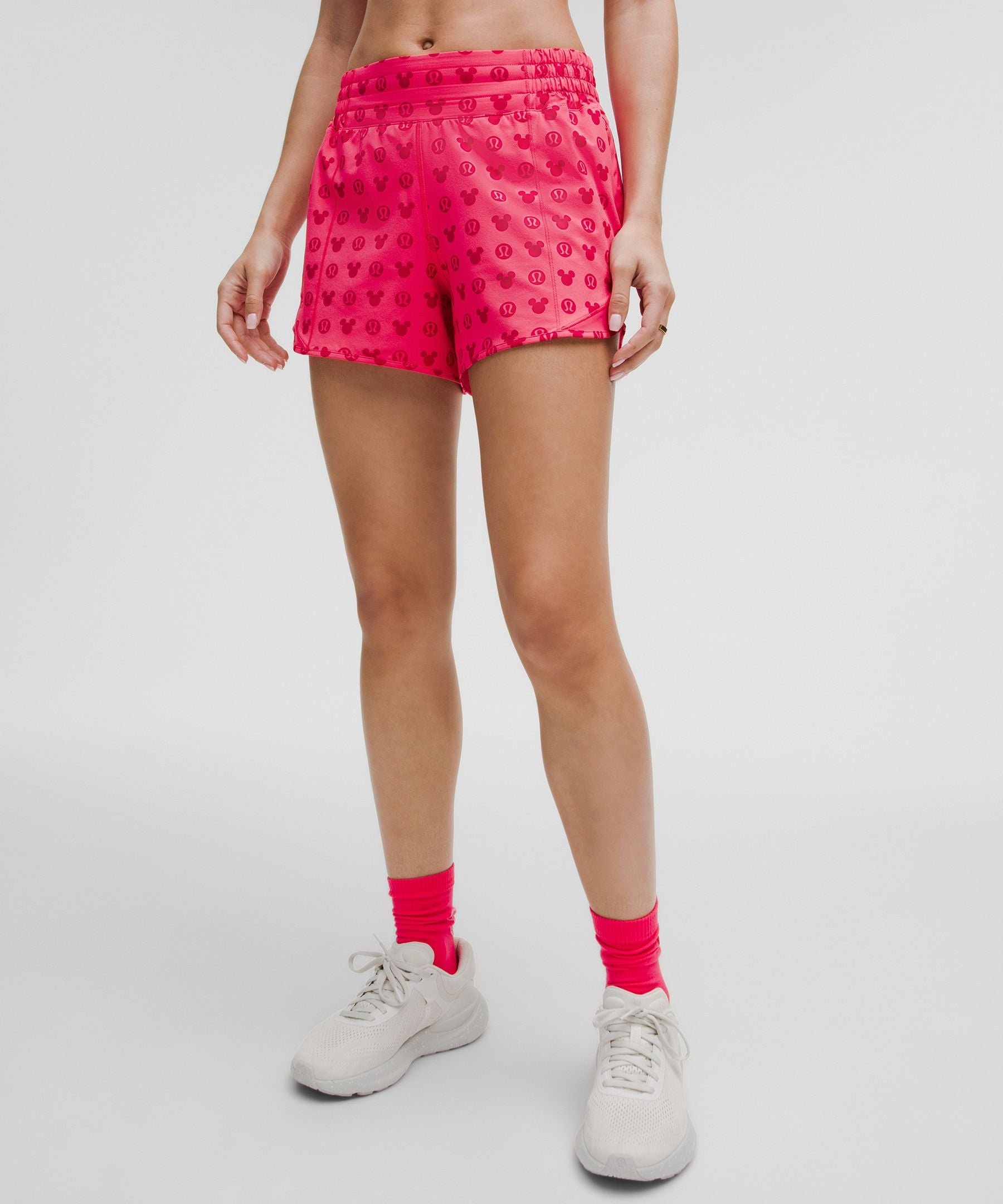 Disney x lululemon *Hotty Hot High-Rise Short 4"
