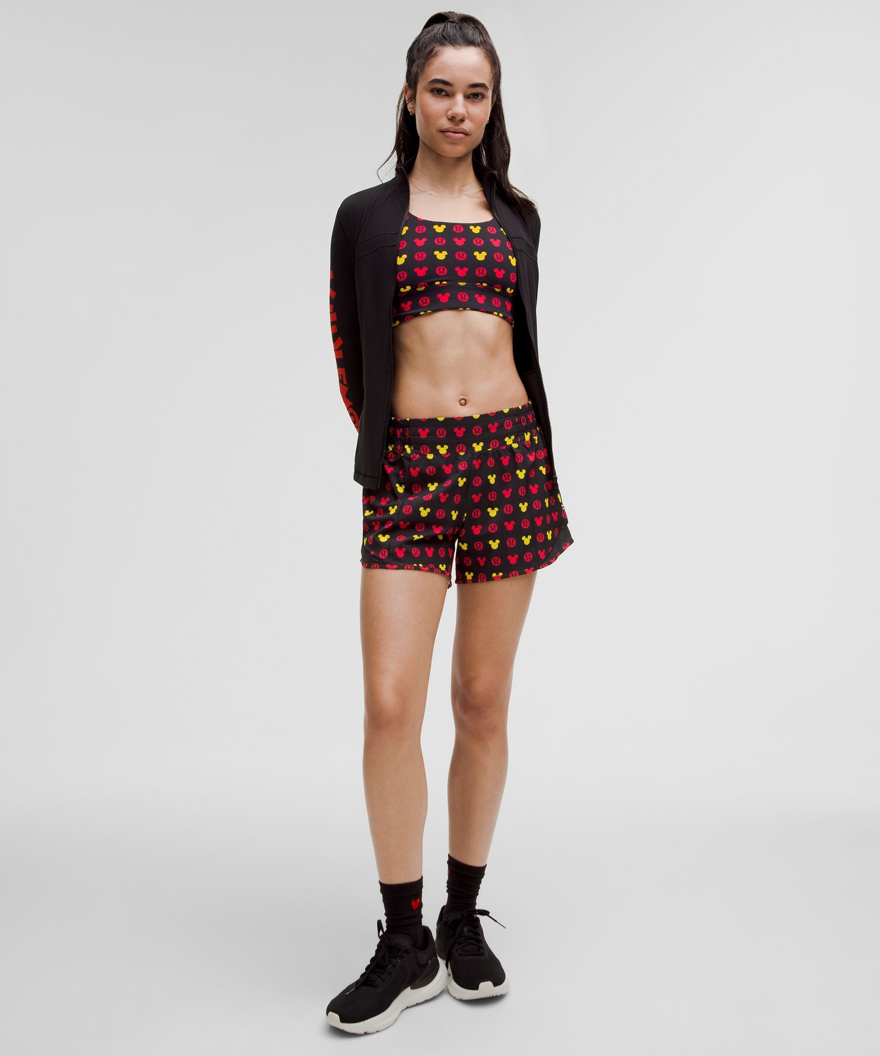 Disney x lululemon *Hotty Hot High-Rise Short 4"