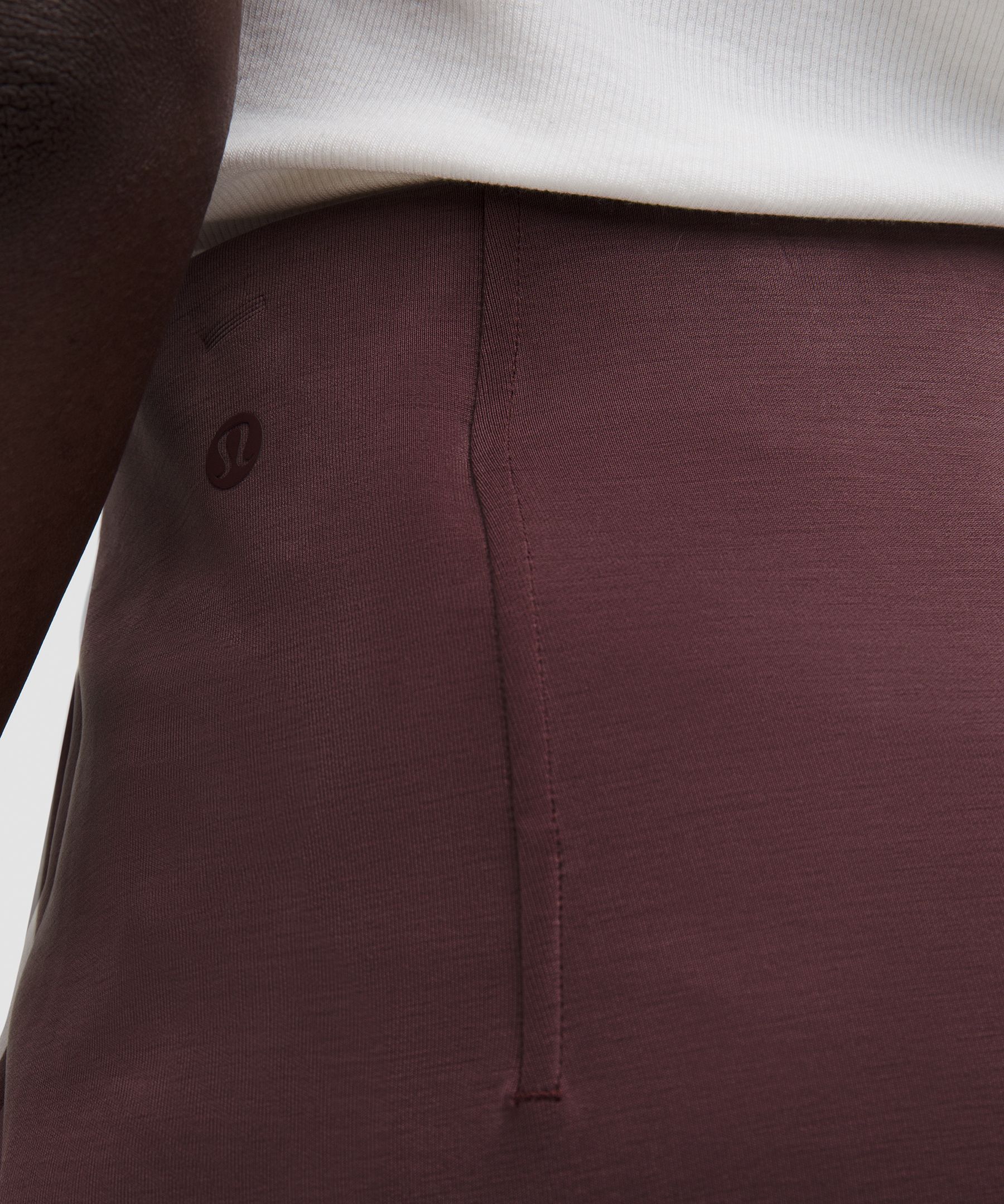 Softstreme Kick-Flare Mid-Rise Short 4"