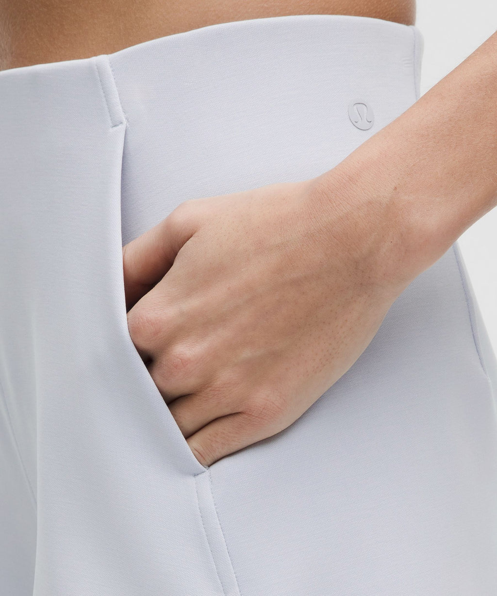 Softstreme Kick-Flare Mid-Rise Short 4"