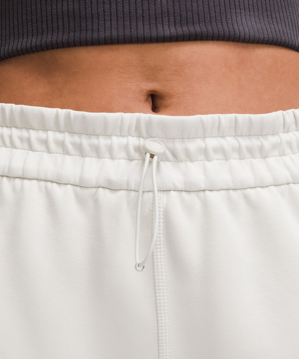 Softstreme High-Rise Short 4"