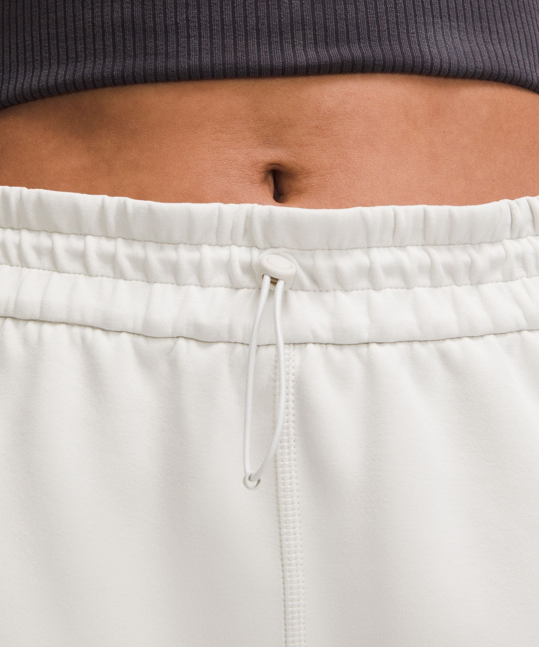 Softstreme High-Rise Short 4"