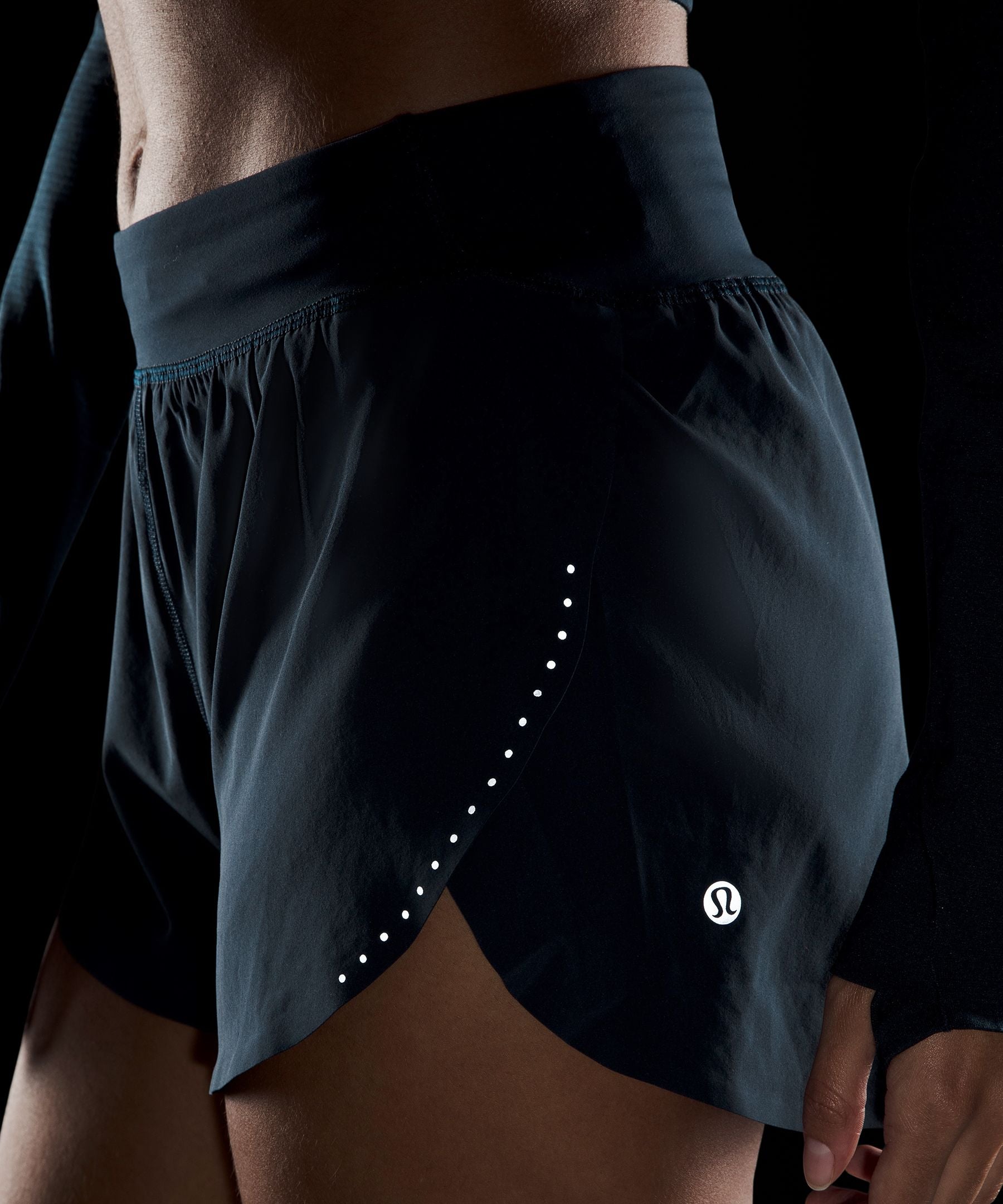 Fast and Free High-Rise Classic-Fit Split Short 3"