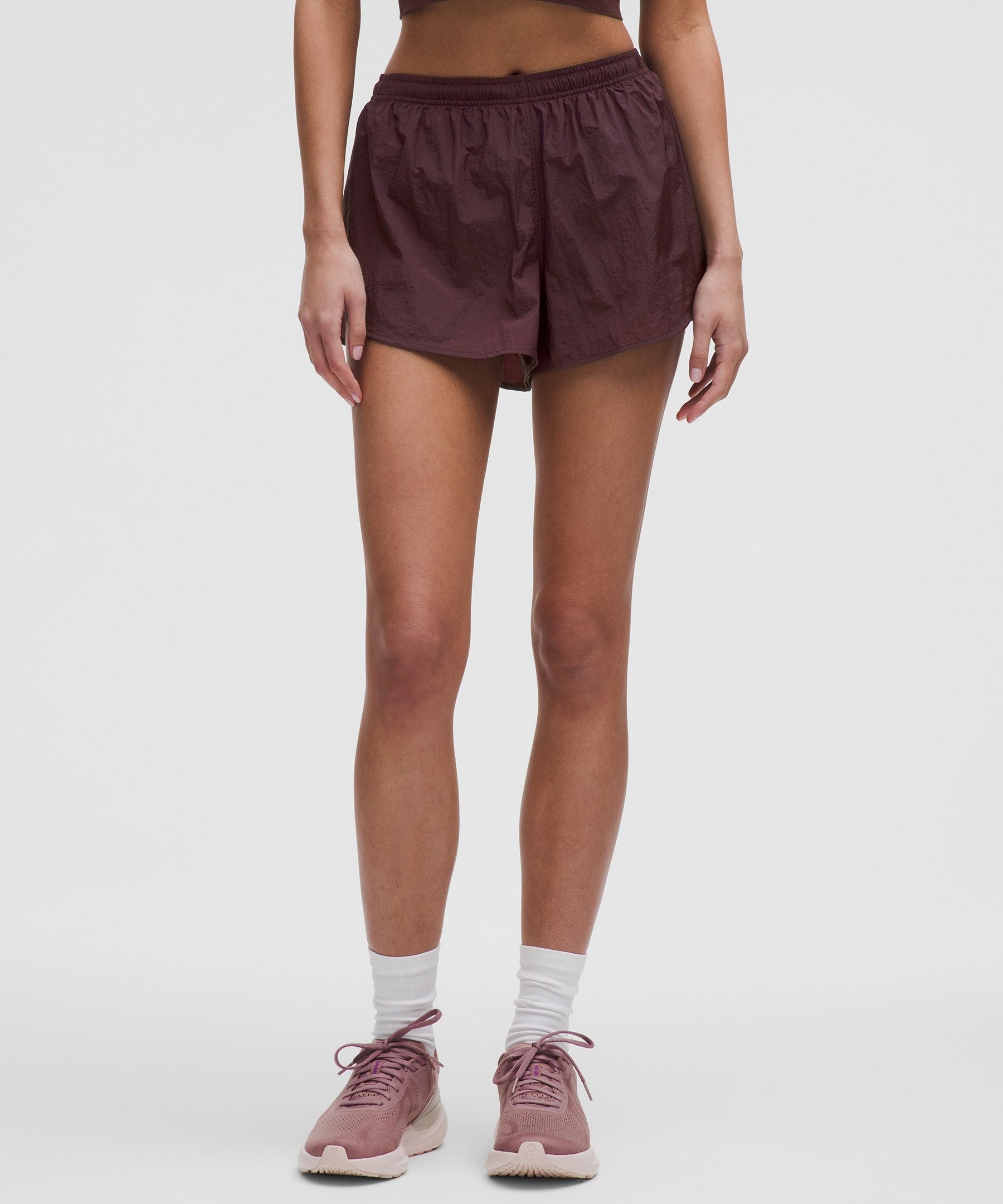 Dolphin-Hem Mid-Rise Running Short 3"