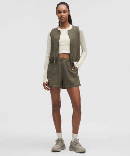 Grid-Texture Relaxed High-Rise Hiking Short 4"