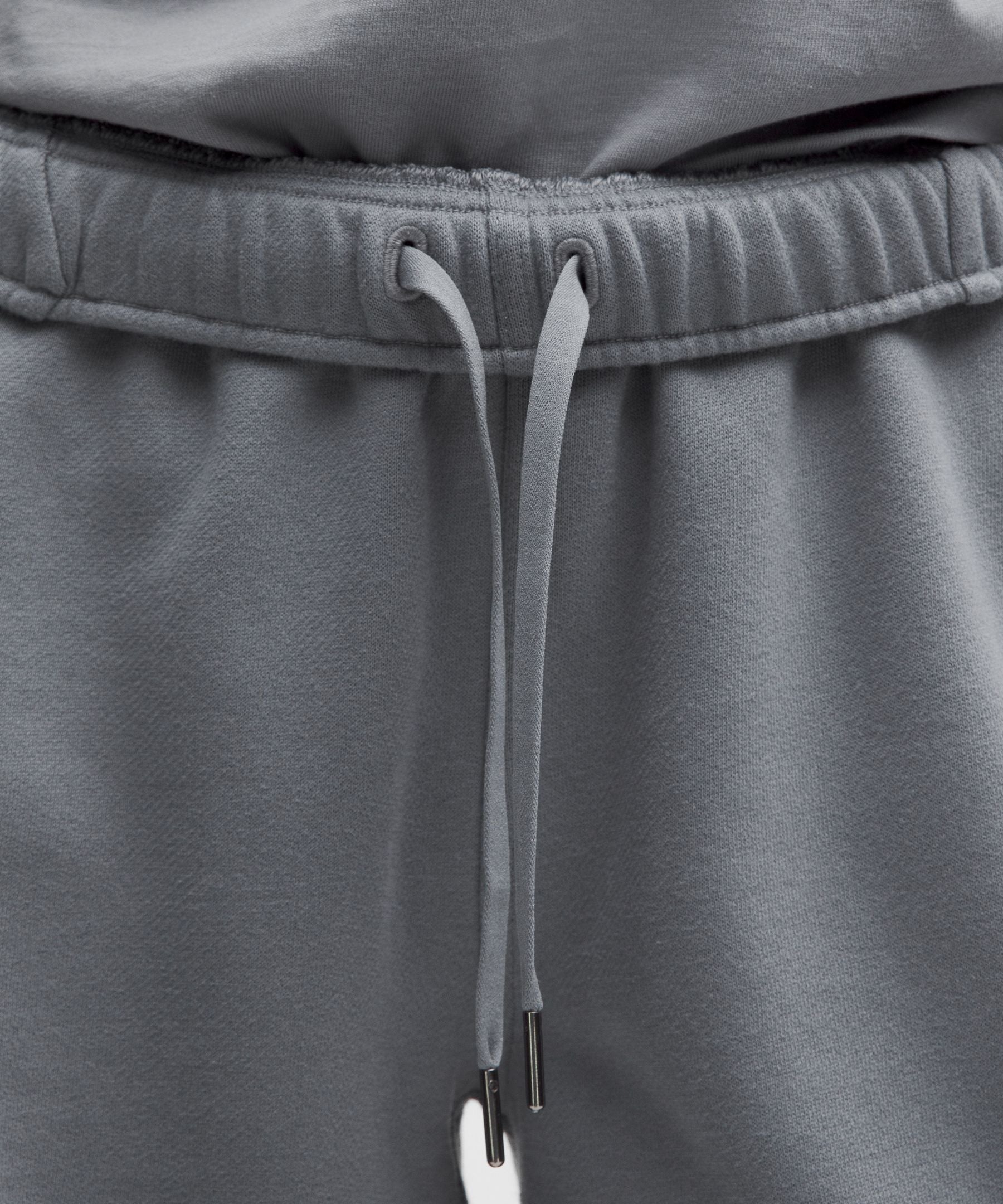 Scuba Mid-Rise Oversized Cargo Short 9"