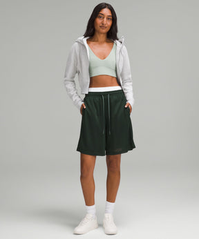 Relaxed-Fit Mesh Training Short 8"