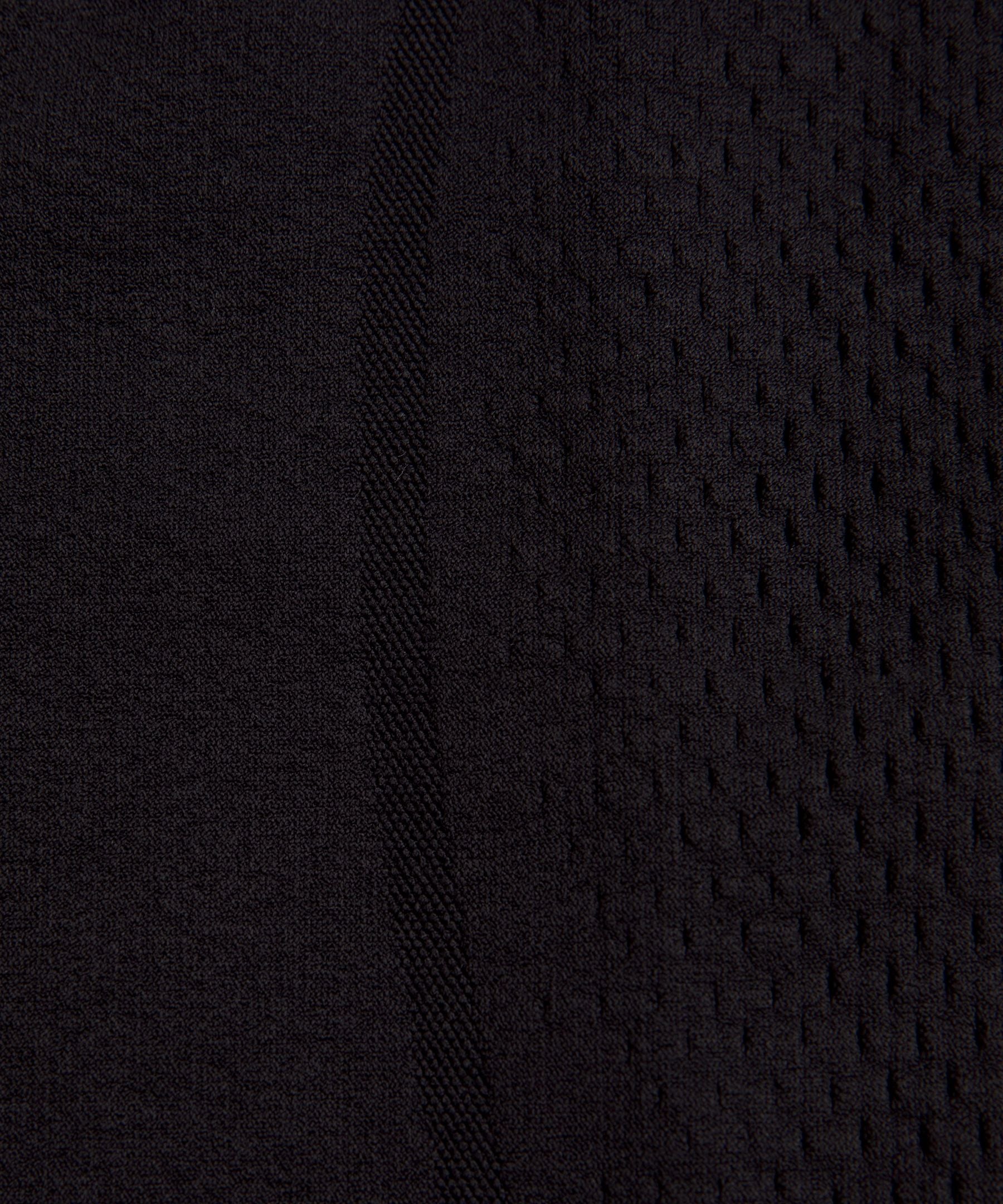 RevealKnit High-Rise Short 8" *SLNSH Collection